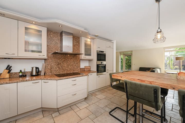 Foto 17 van Benthuizenstraat 12