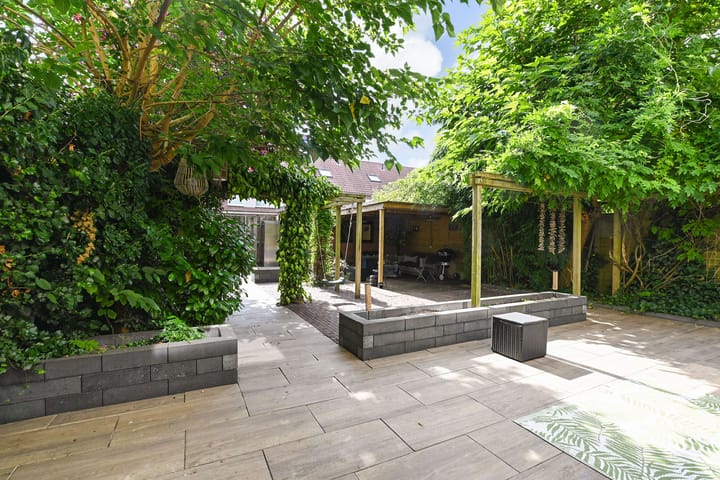 Foto 21 van Benthuizenstraat 12