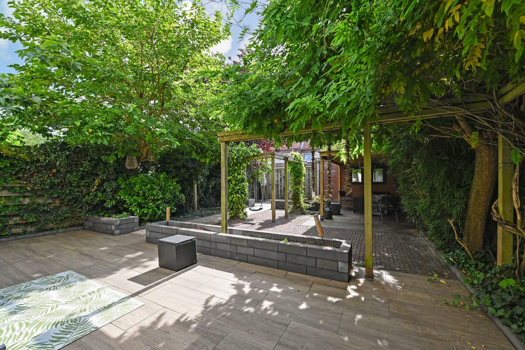 Foto 22 van Benthuizenstraat 12