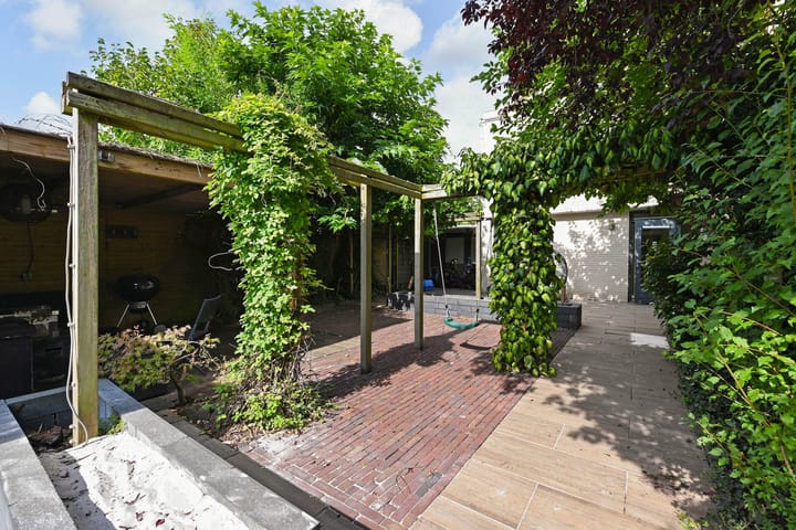 Foto 27 van Benthuizenstraat 12