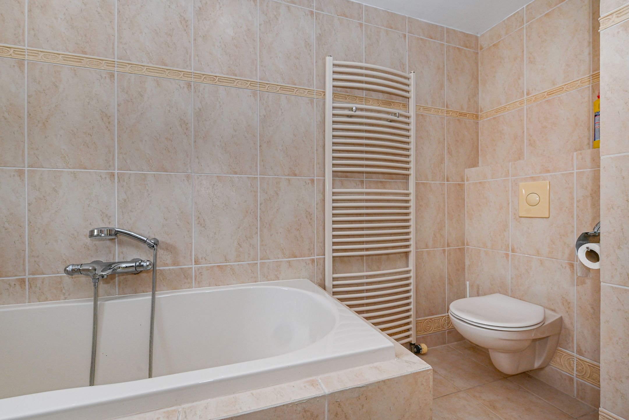 Foto 39 van Benthuizenstraat 12