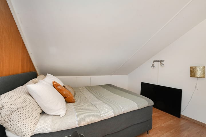 Foto 43 van Benthuizenstraat 12