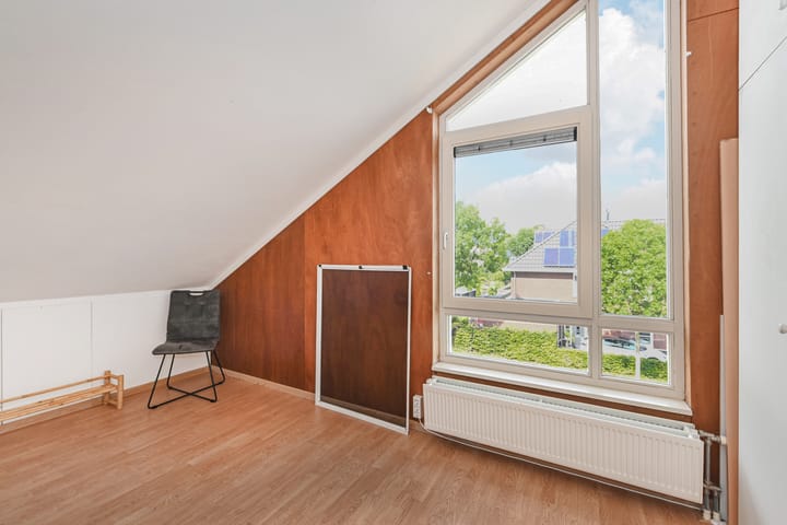 Foto 45 van Benthuizenstraat 12