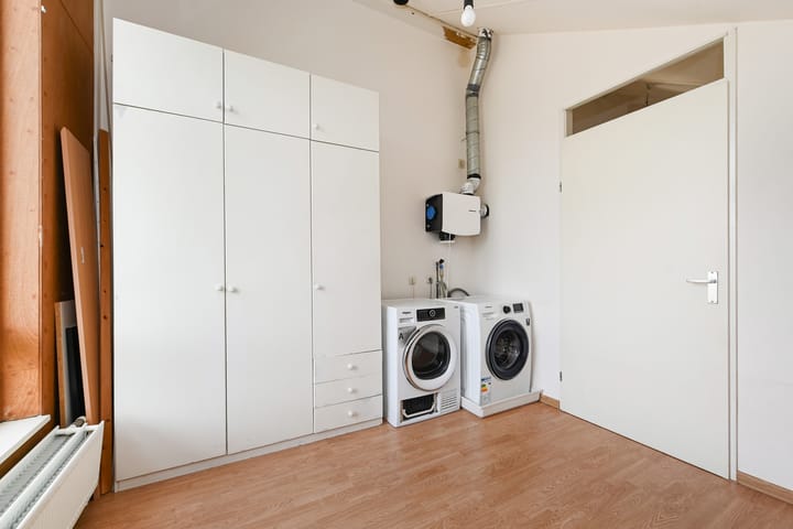 Foto 46 van Benthuizenstraat 12