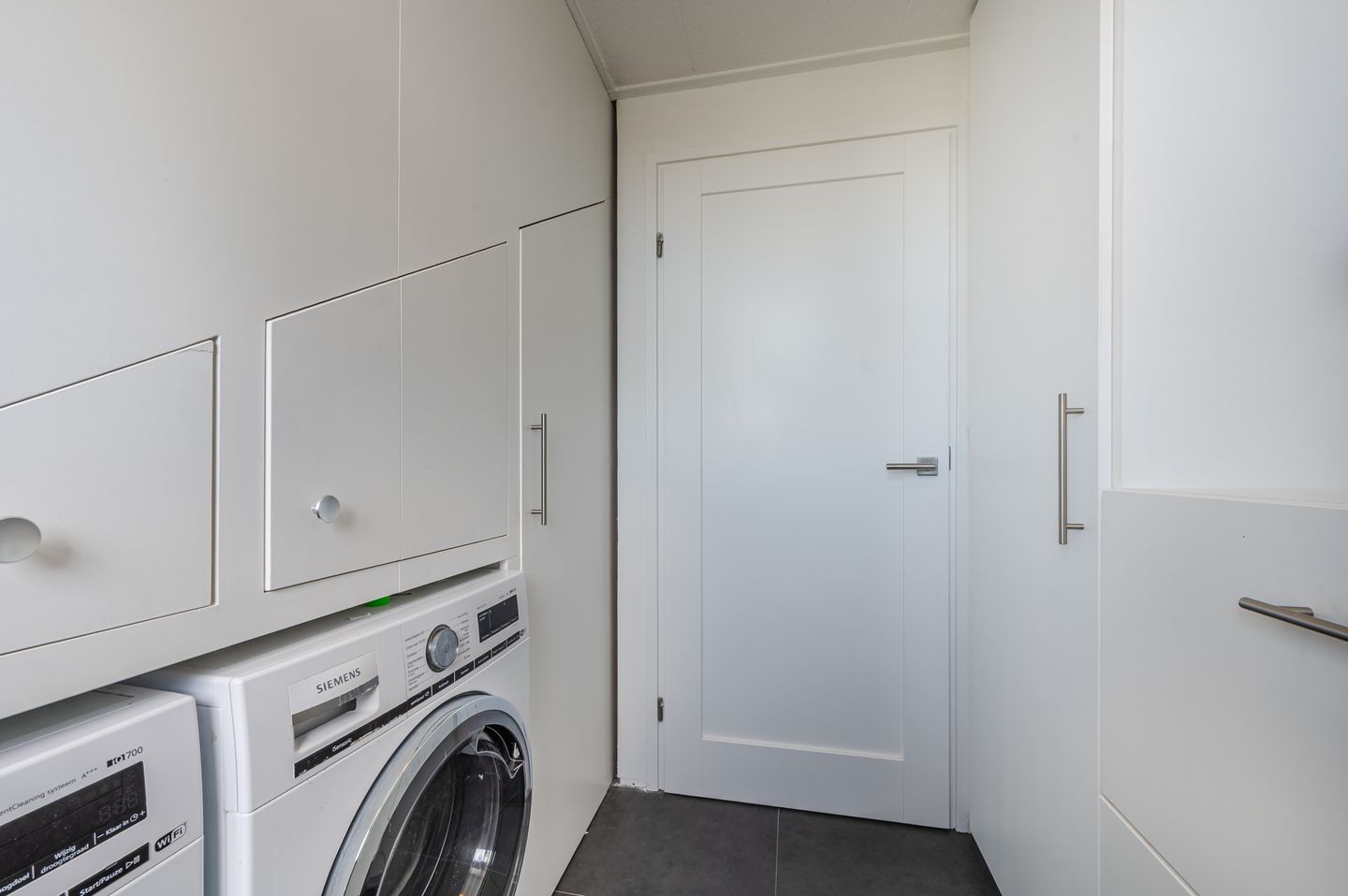 Photo 35 of Anemoonstraat 32