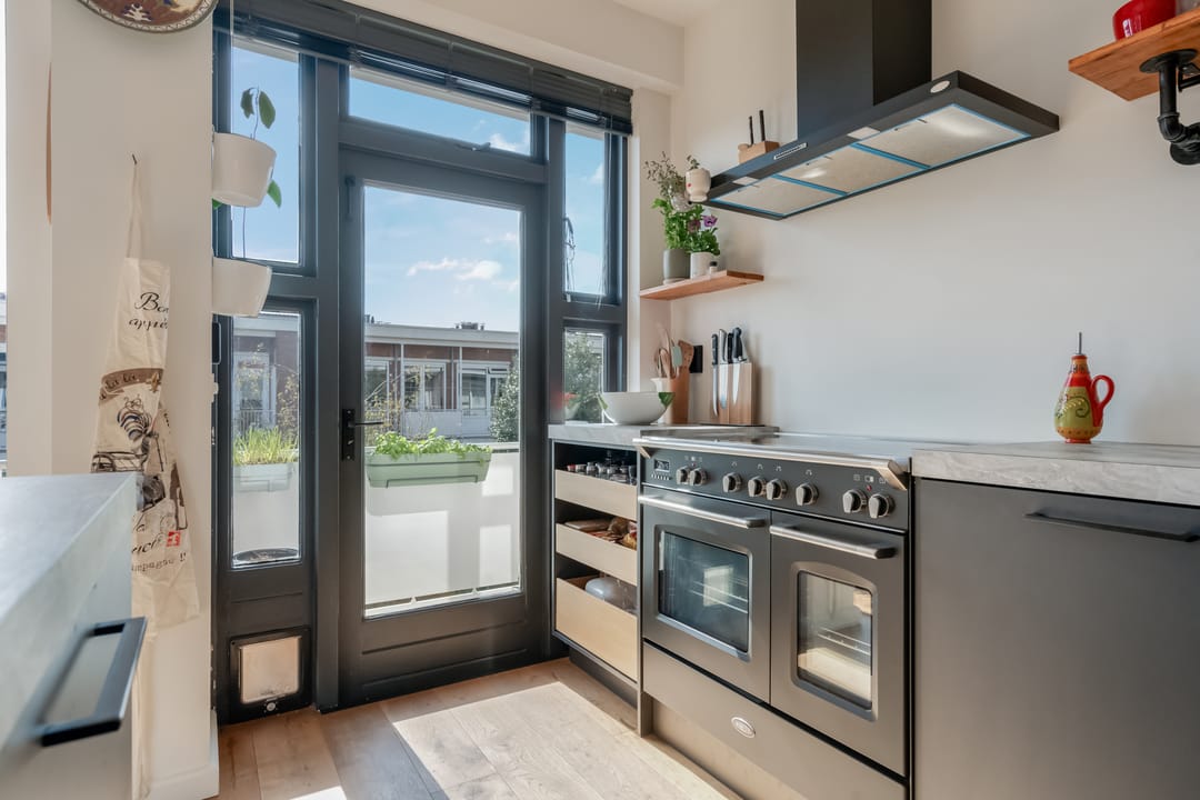 Foto 23 van Theresiastraat 299