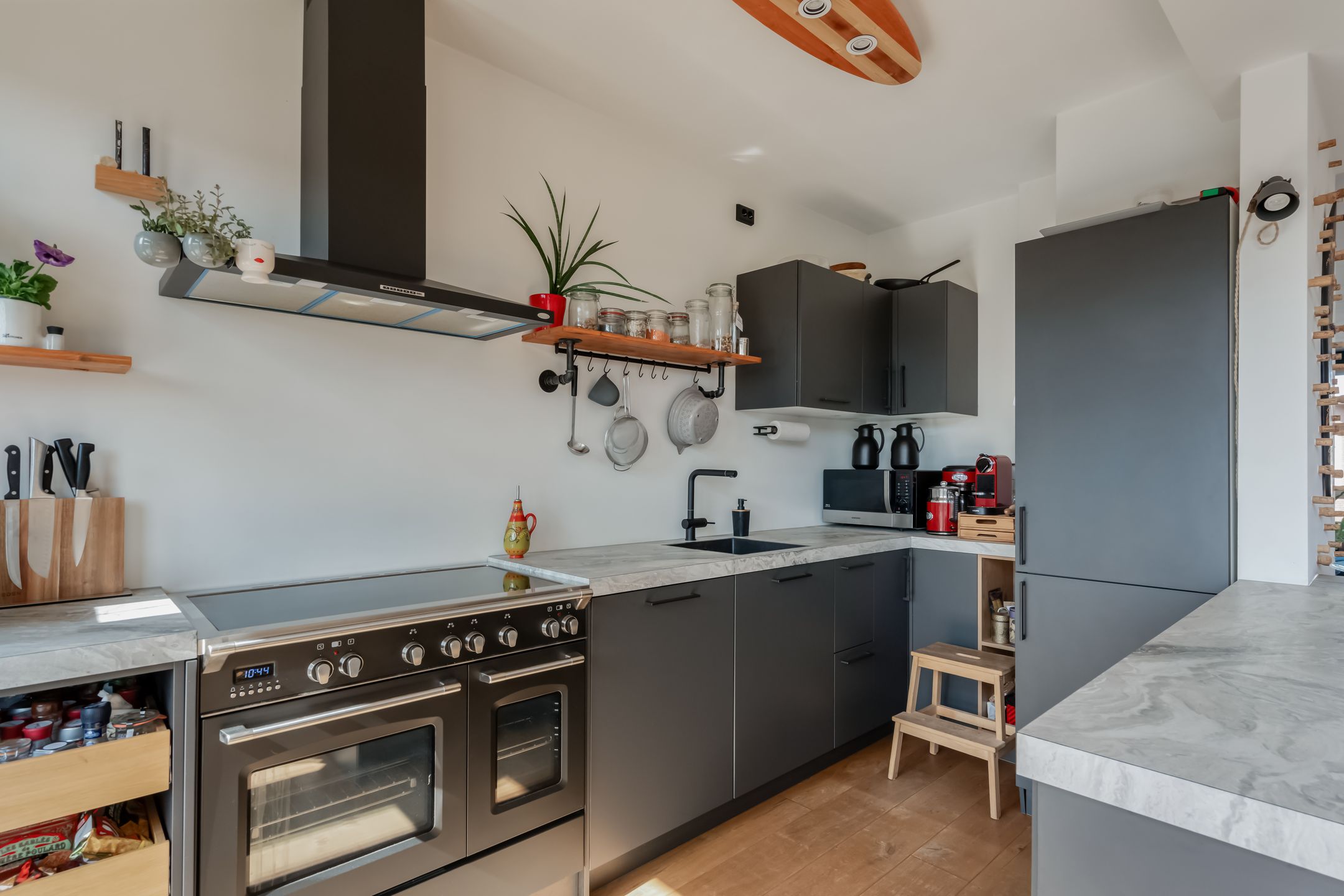 Foto 24 van Theresiastraat 299