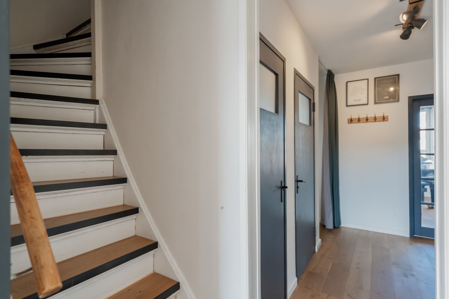 Foto 35 van Theresiastraat 299