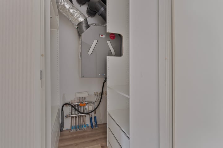 Foto 16 van Willem Hubertstraat 28