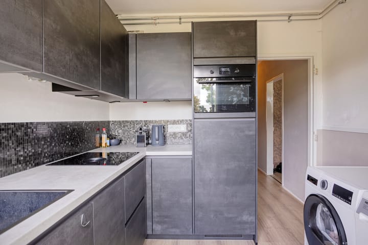 Photo 6 of Schaepmanstraat 149