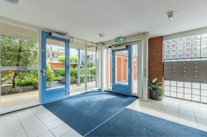 Photo 6 of van Duivenvoordestraat 62