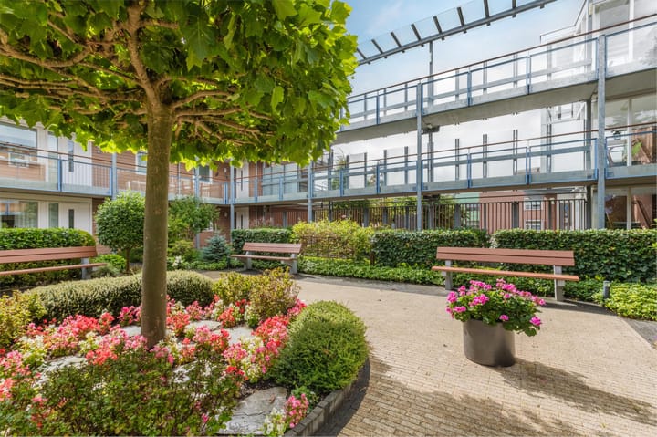 Photo 9 of van Duivenvoordestraat 62