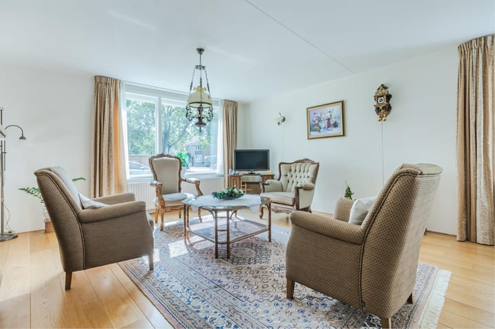 Photo 17 of van Duivenvoordestraat 62