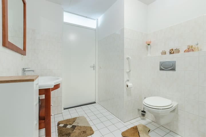 Photo 37 of van Duivenvoordestraat 62