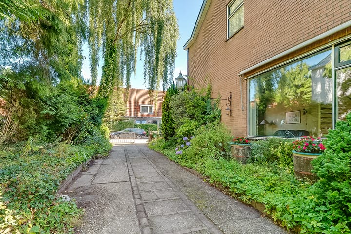 Photo 4 of Pleineslaan 45