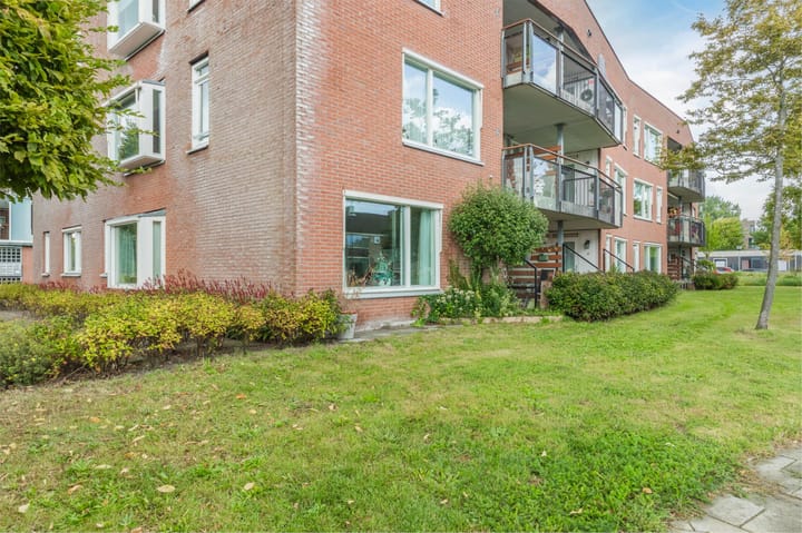 Photo 43 of van Duivenvoordestraat 62