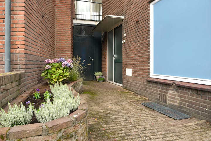 Photo 6 of Kerkstraat 25