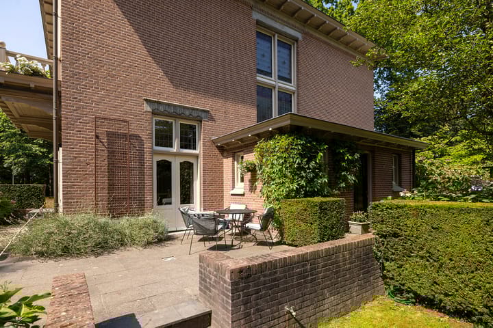 Photo 69 of F.A. Molijnlaan 88