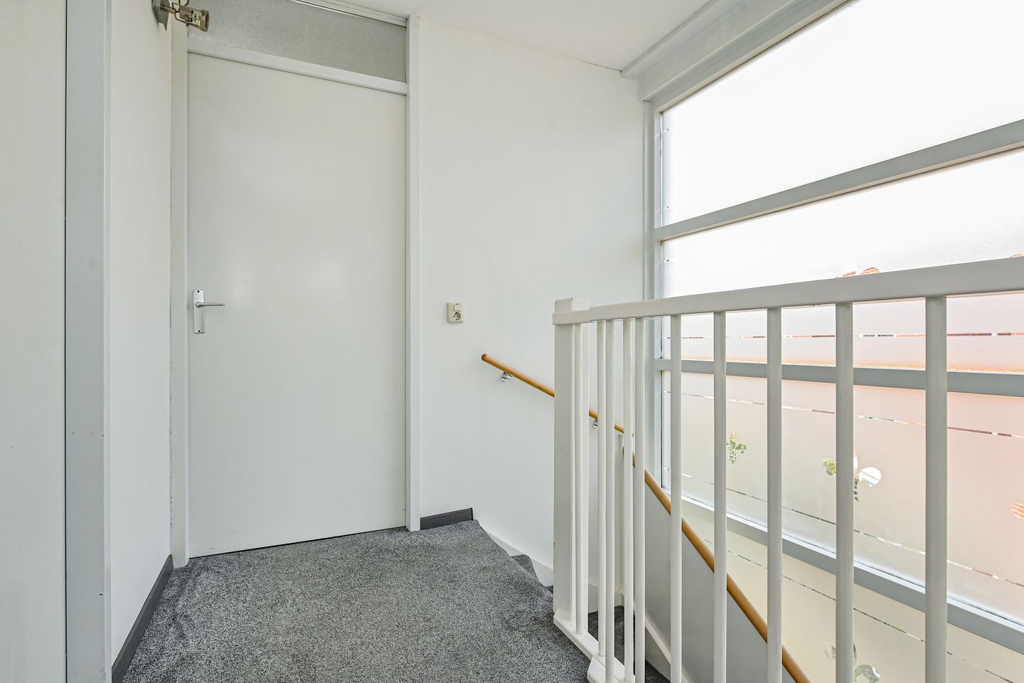 Photo 19 of Woudenbergstraat 28-A