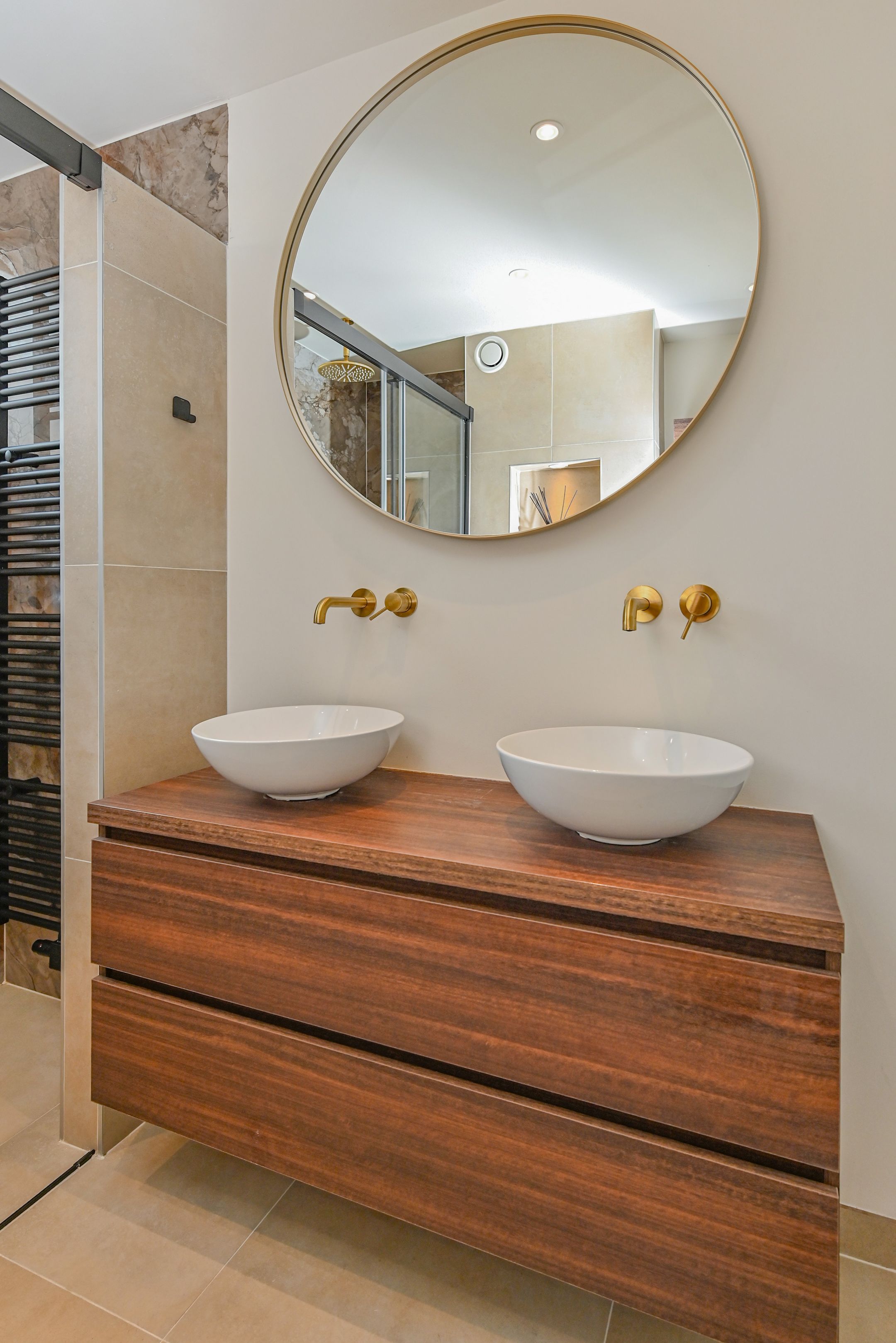 Photo 24 of Woudenbergstraat 28-A