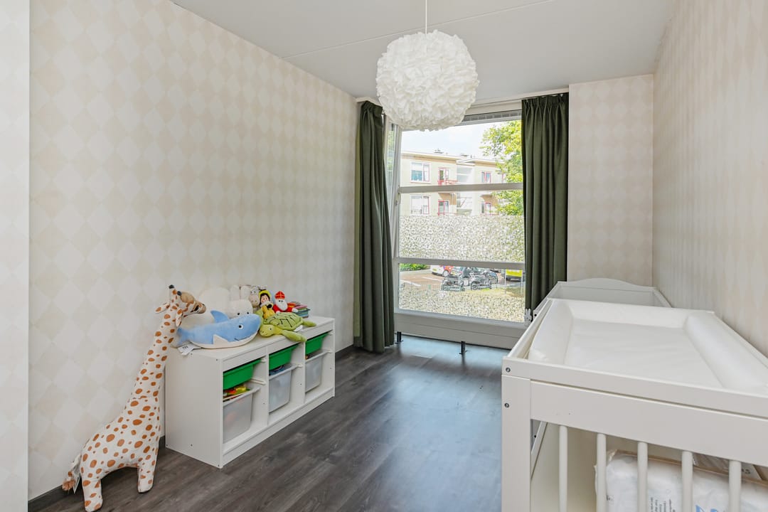 Photo 31 of Woudenbergstraat 28-A