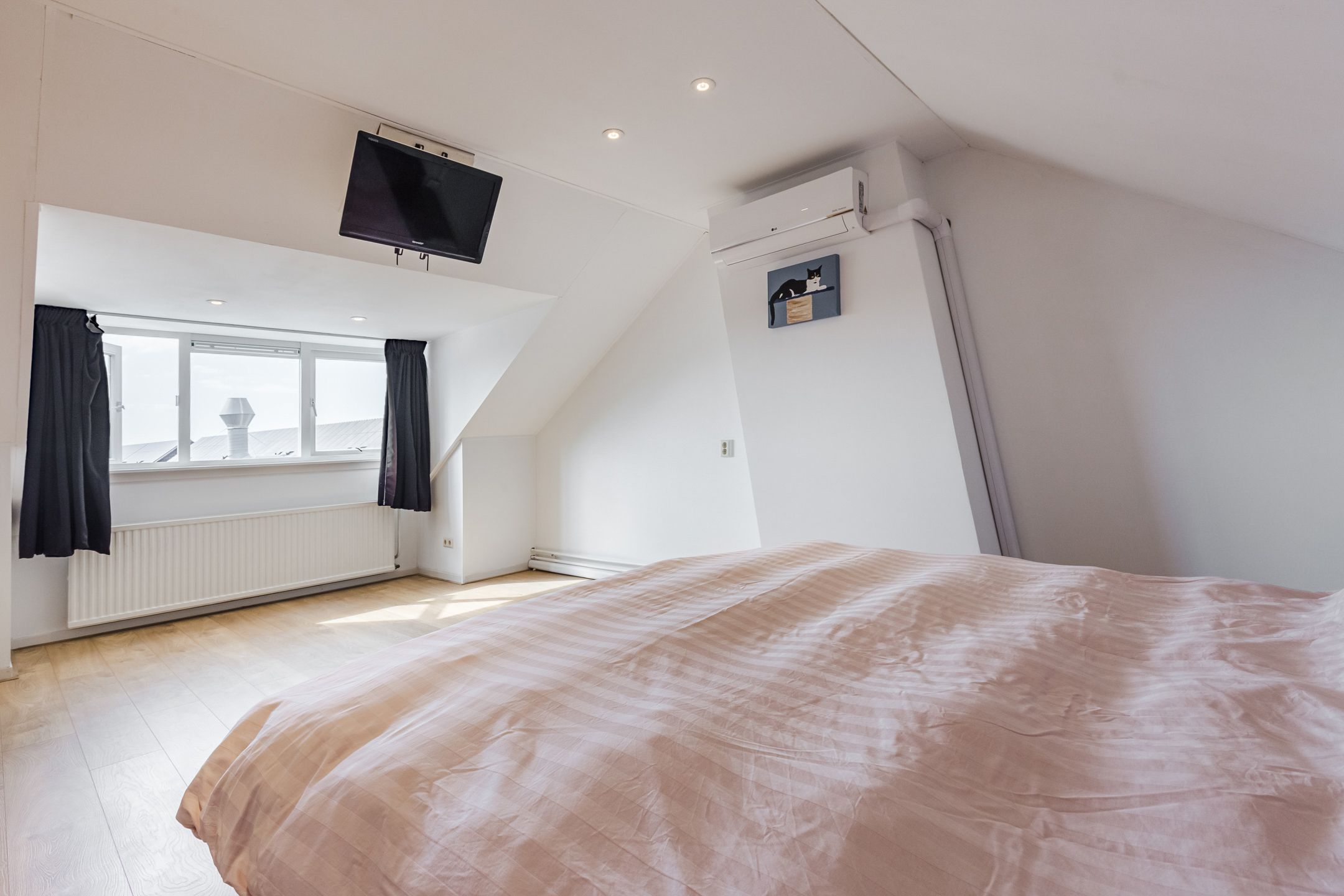 Photo 33 of Noordeinde 28