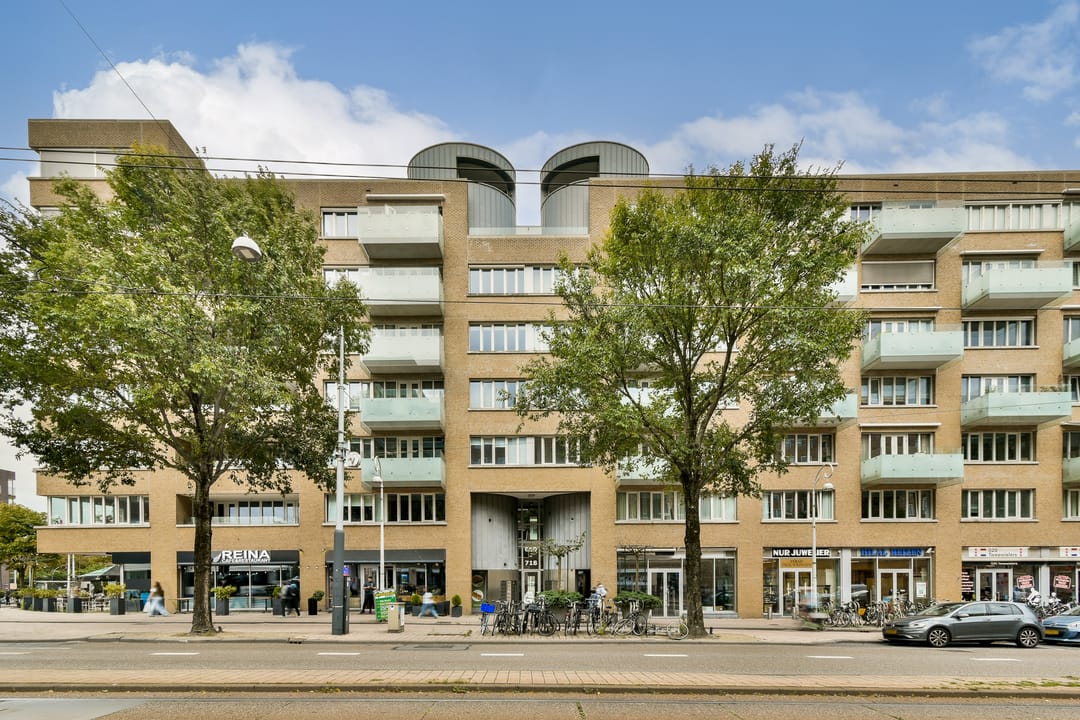 Foto 1 van Hoofdweg 716