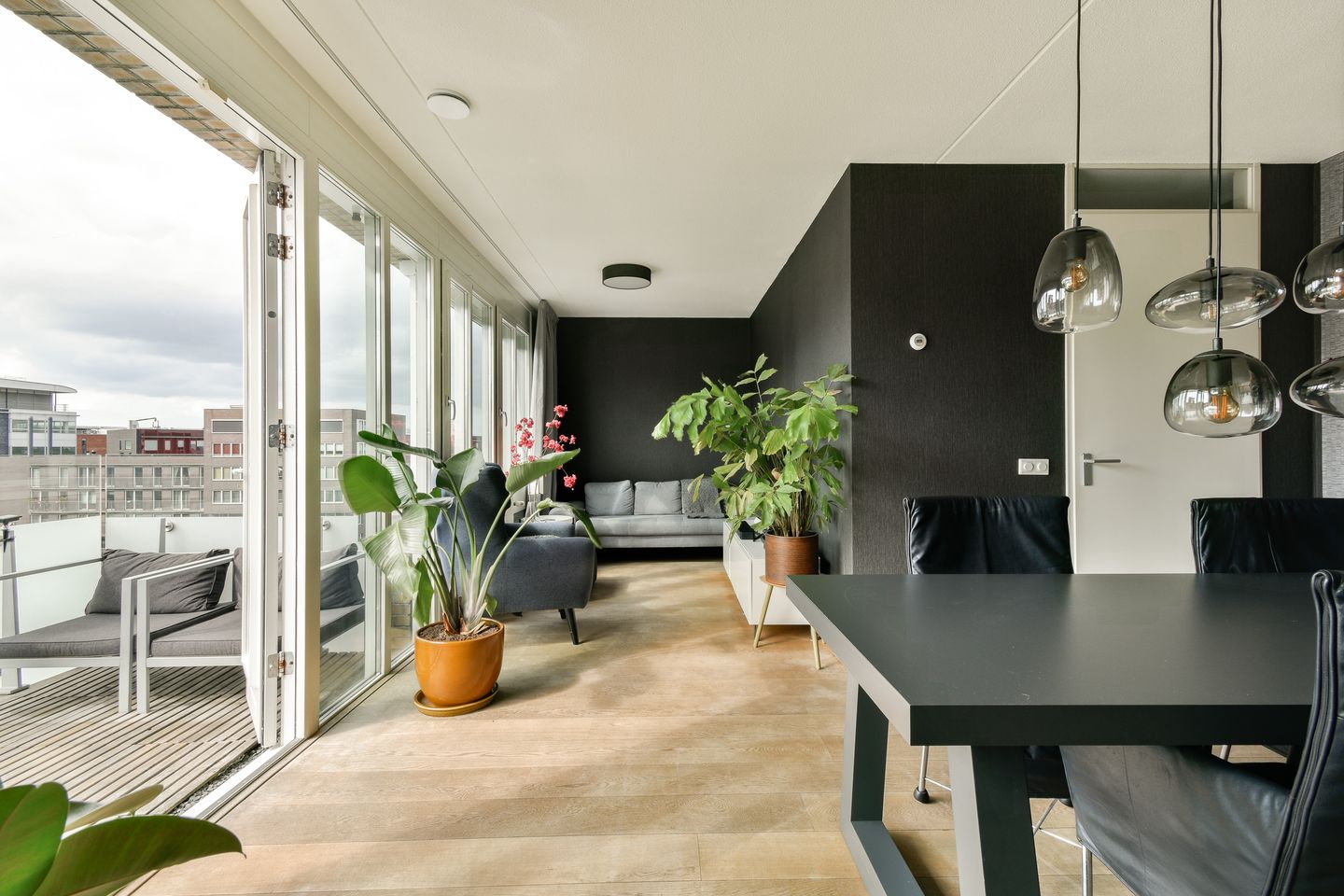 Foto 4 van Hoofdweg 716