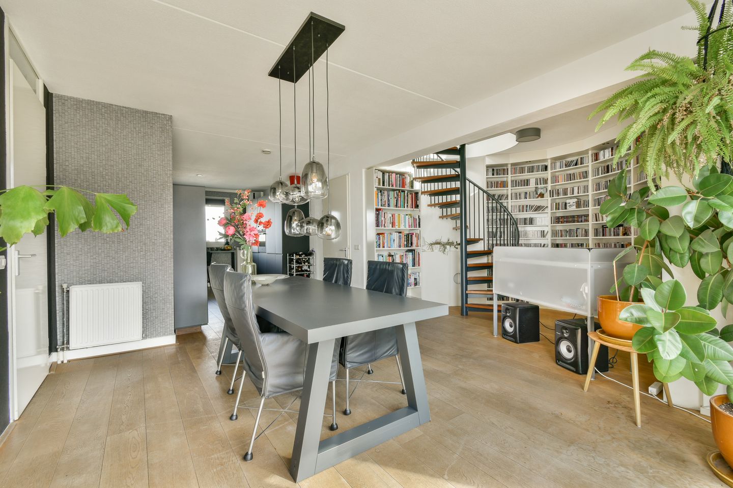 Foto 5 van Hoofdweg 716