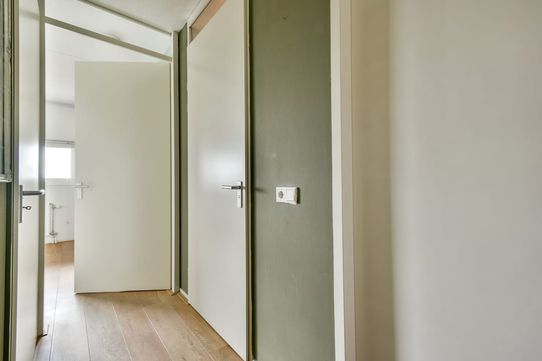 Foto 13 van Hoofdweg 716