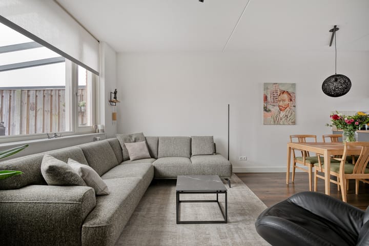 Foto 11 van van den Dungenstraat 3