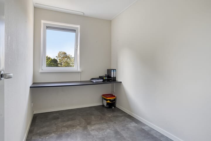 Photo 18 of Haven 11-B