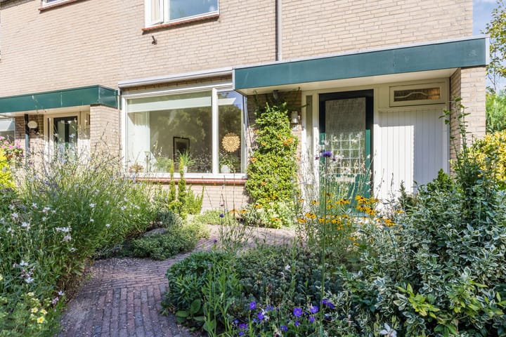 Photo 2 of Holkerweg 25