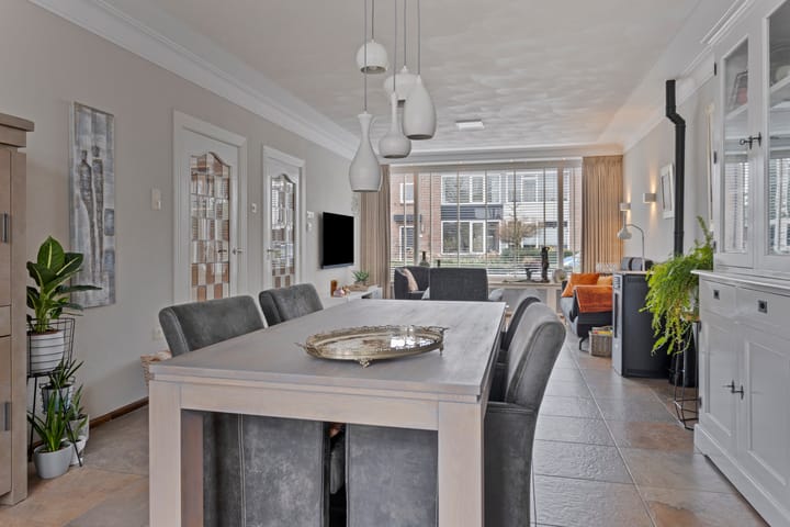 Foto 13 van Pater van den Elsenstraat 11