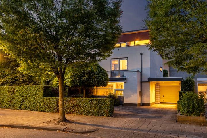 Photo 5 of Parijsstraat 1