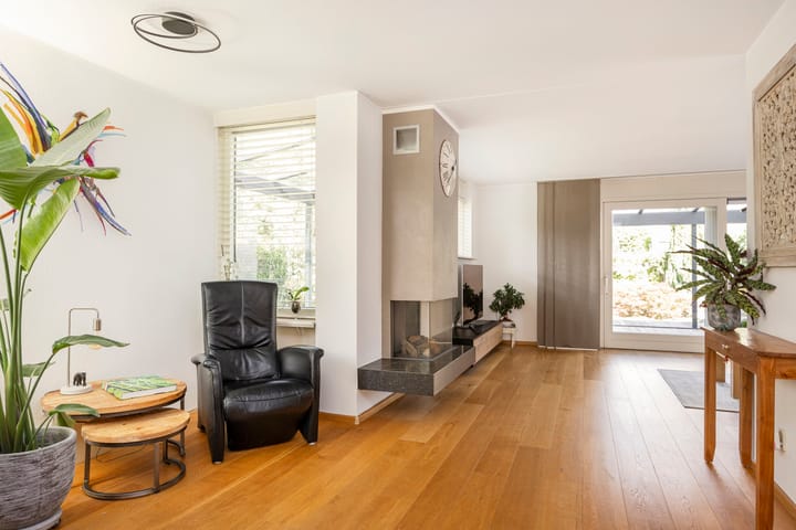 Foto 10 van Parijsstraat 1