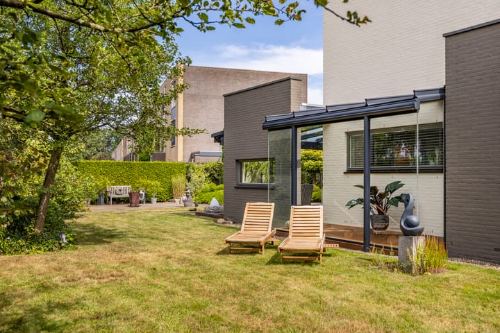 Foto 38 van Parijsstraat 1