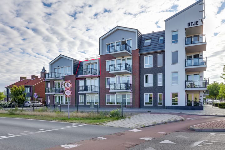 Photo 3 of Haarstraat 150-205