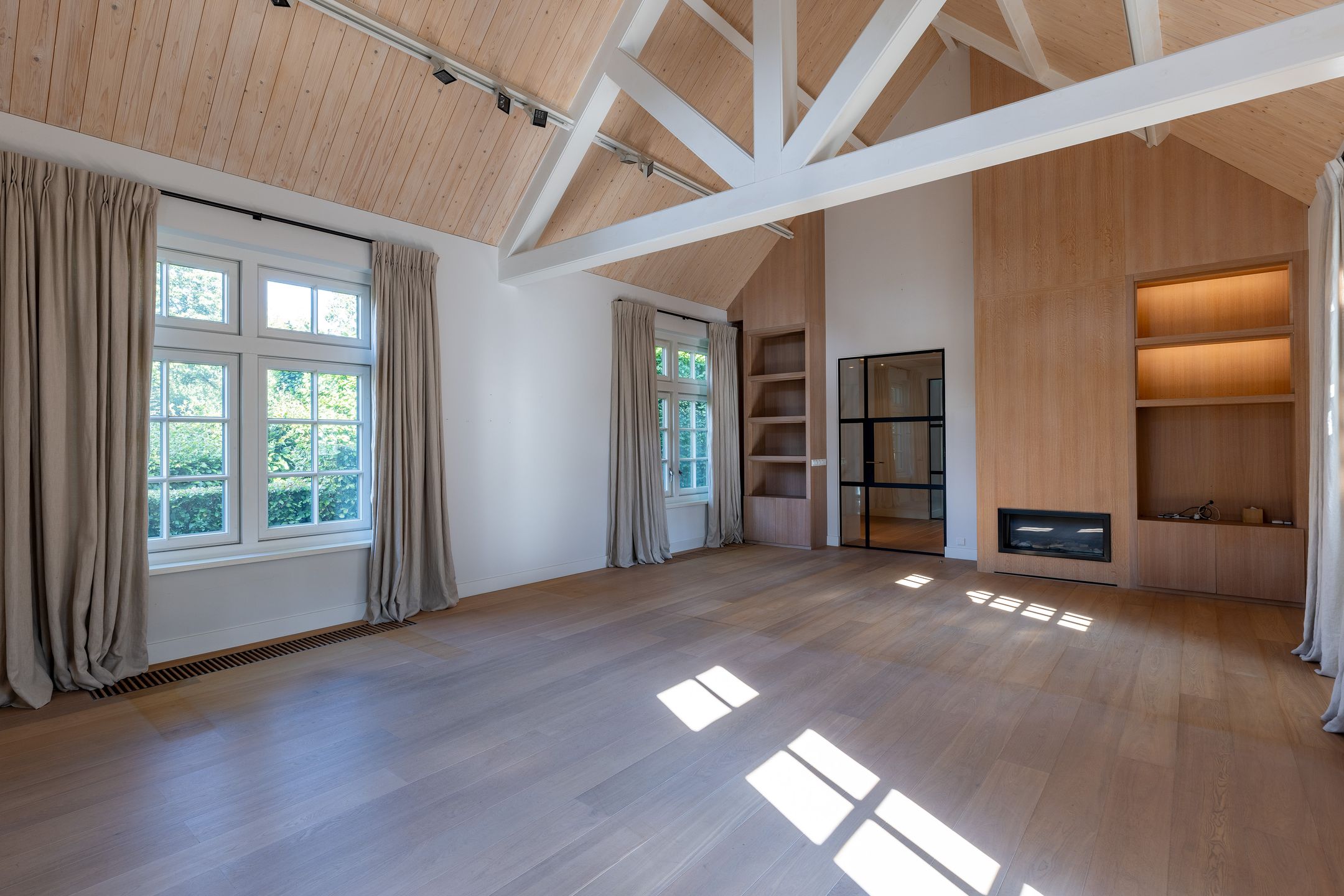 Foto 12 van Wally Moesweg 16