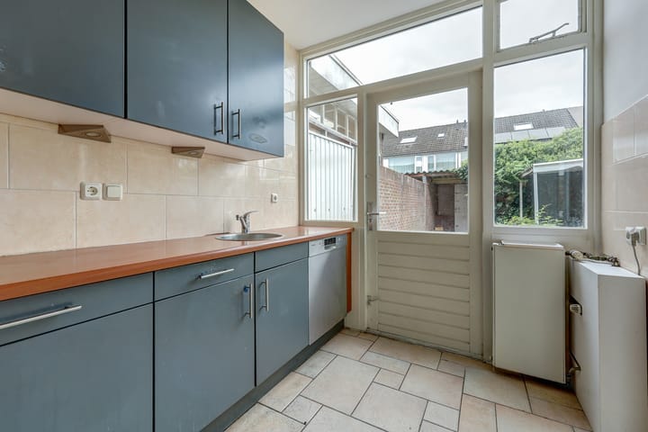 Foto 11 van Van Ruysdaelstraat 34