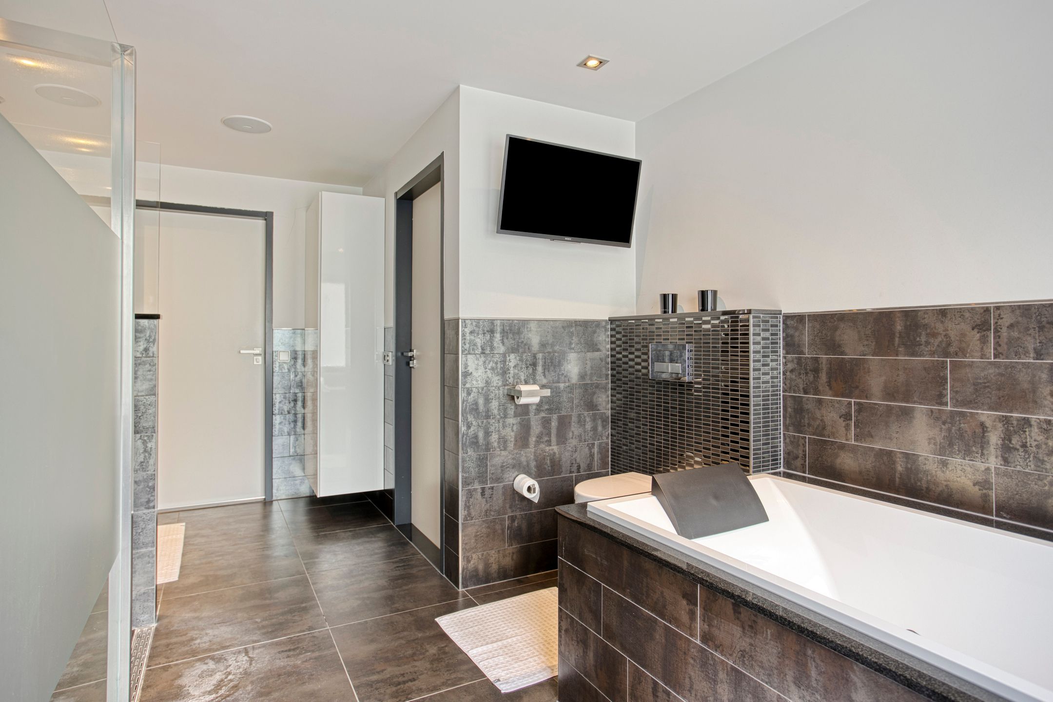 Foto 39 van Peutzstraat 48