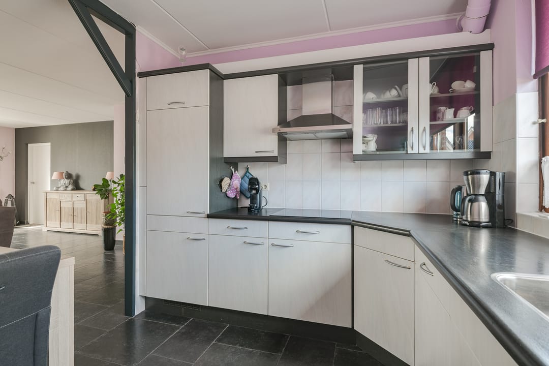 Photo 17 of Pater Jan de Vriesstraat 56