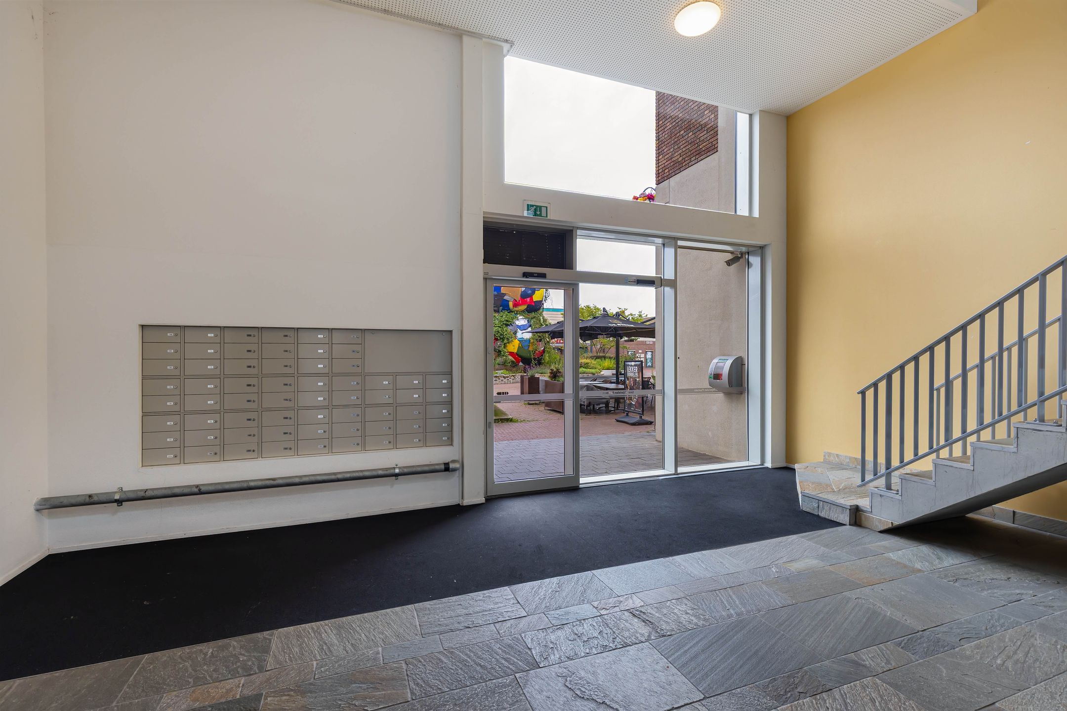 Photo 6 of Raadhuisplein 184