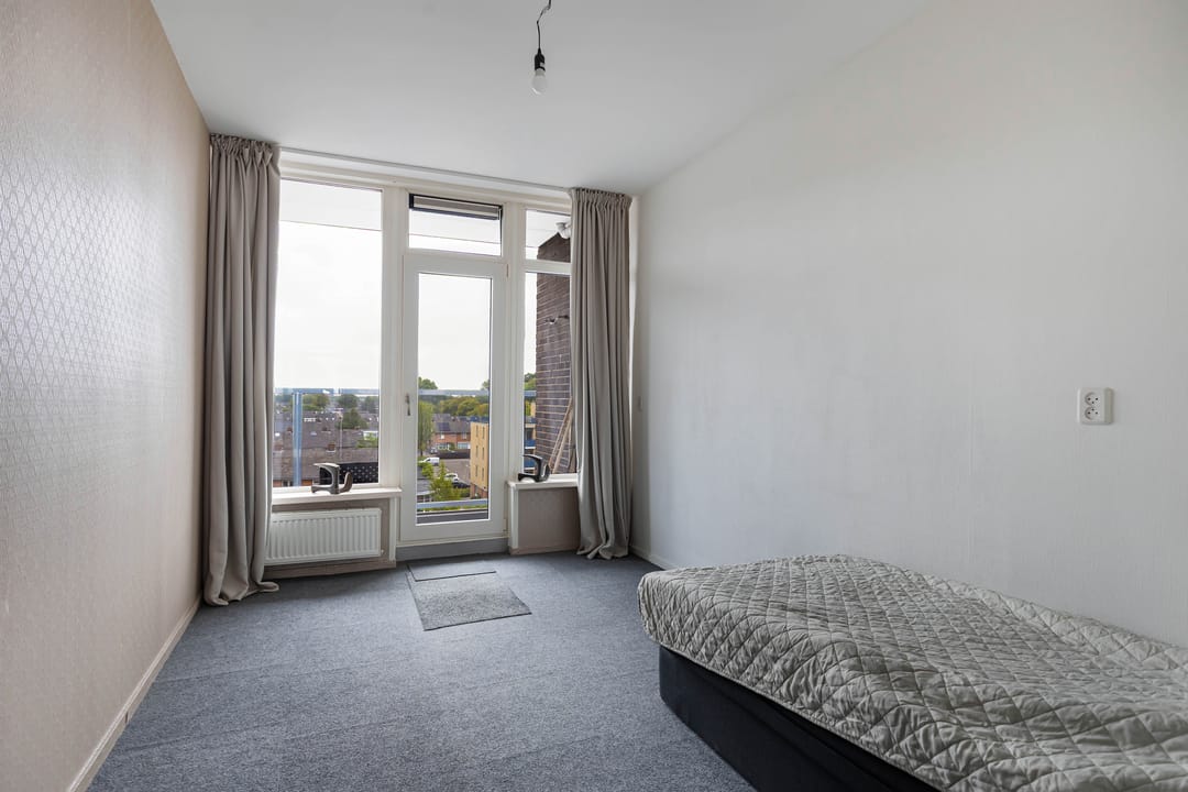 Photo 22 of Raadhuisplein 184