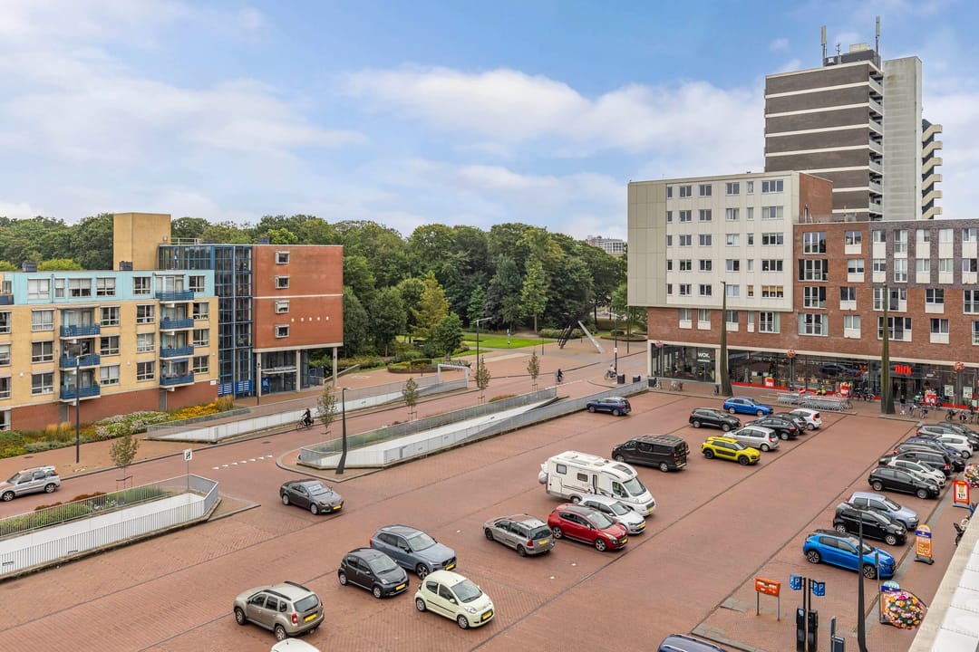 Photo 26 of Raadhuisplein 184