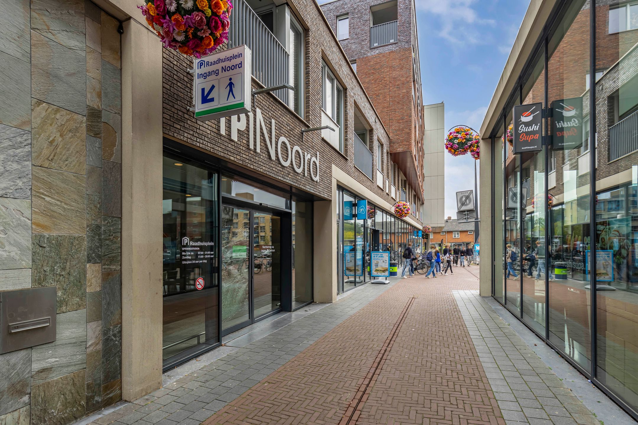 Photo 27 of Raadhuisplein 184