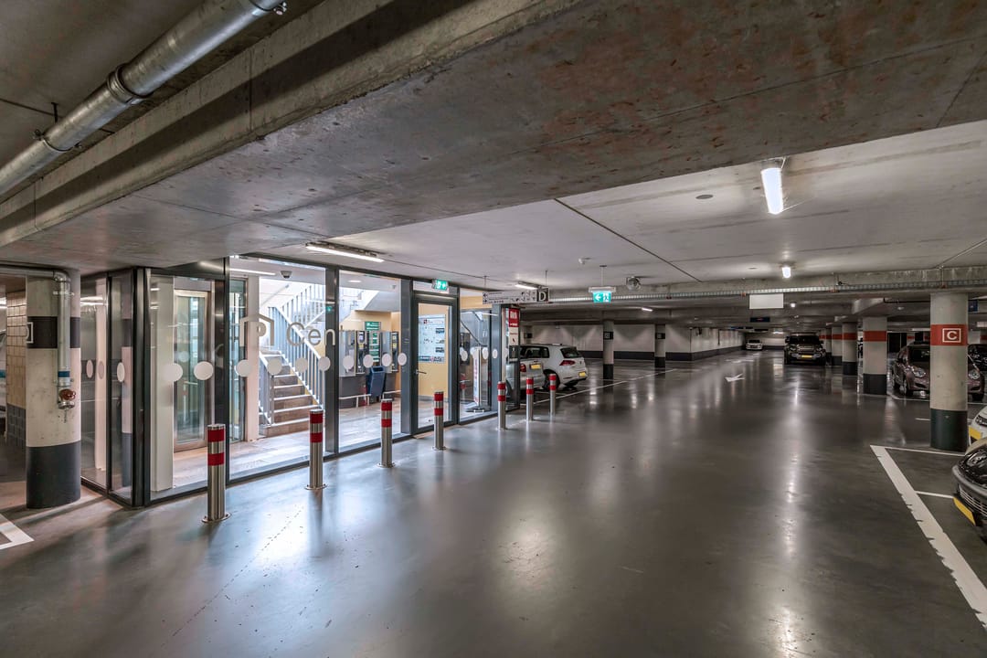 Photo 28 of Raadhuisplein 184