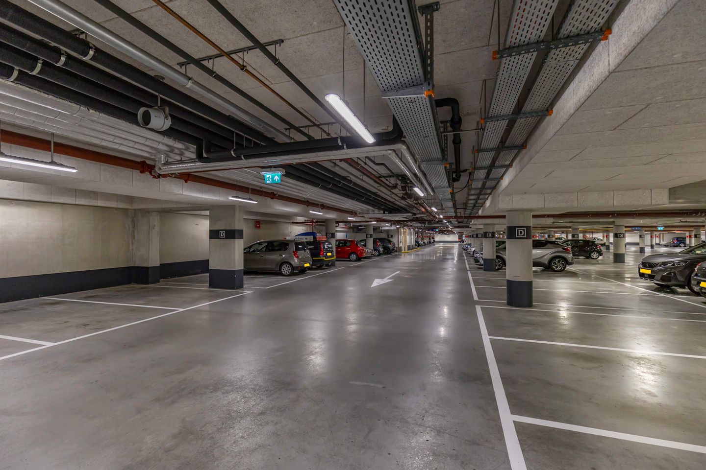 Photo 29 of Raadhuisplein 184