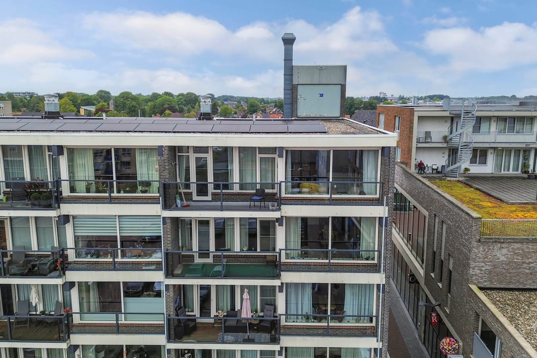 Photo 32 of Raadhuisplein 184