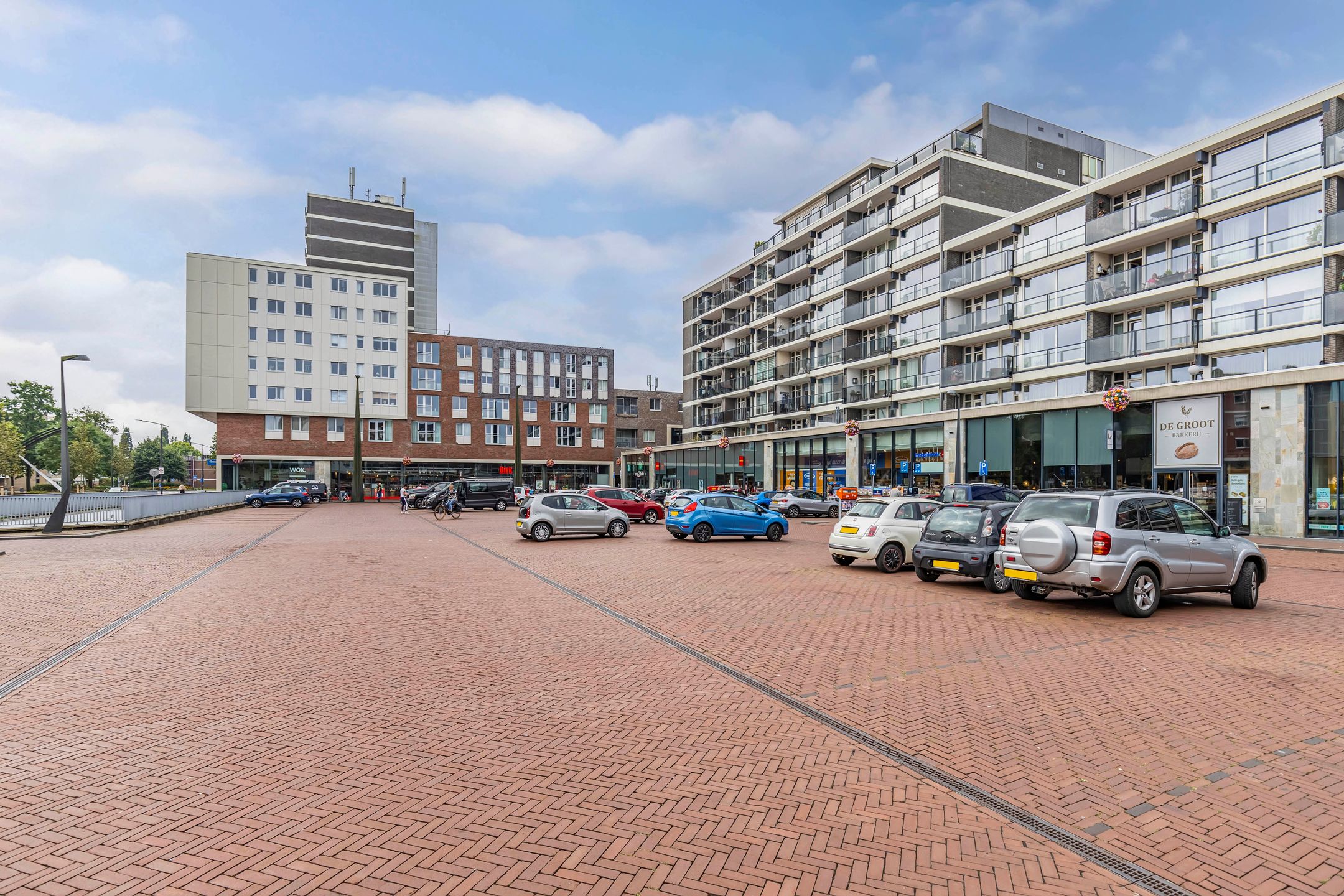 Photo 42 of Raadhuisplein 184